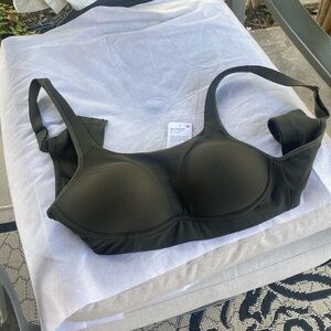 Olive Sports Bra 36 B, back closure, wears once .